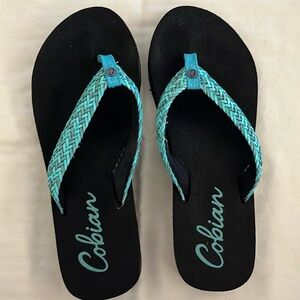 Turquoise Cobian size 6 flip flop